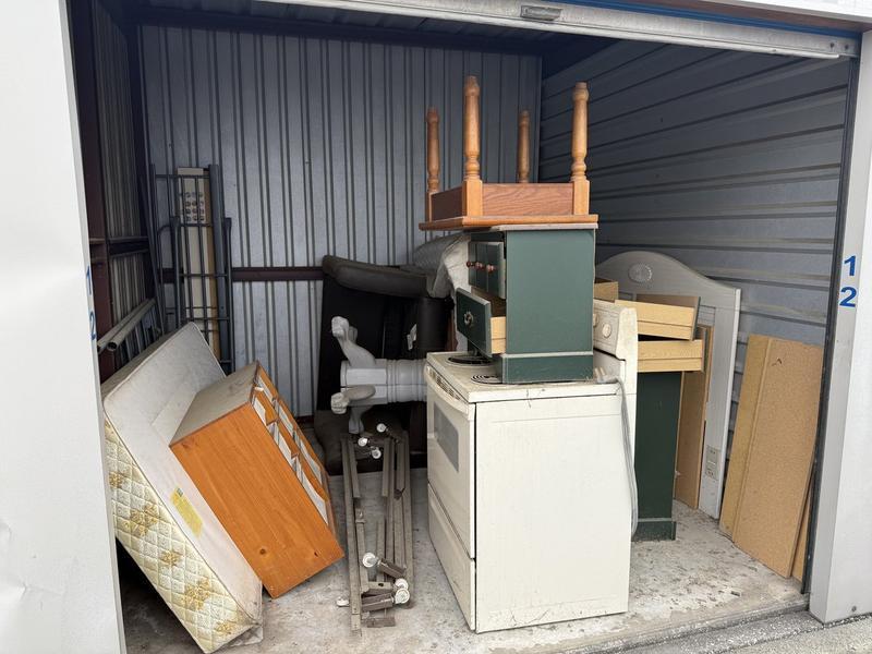 Estate cleanout in Springfield, GA